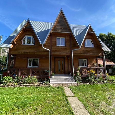 У Олега Hotel Verkhne-Studenyy ภายนอก รูปภาพ